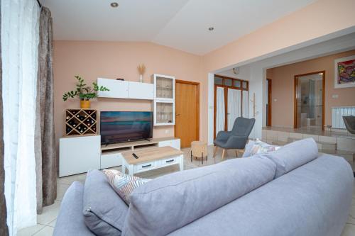 Olive Sea View Apartment