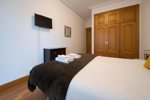 Apartamento agradable con balcón frente a la playa de La Concha - Marina 1