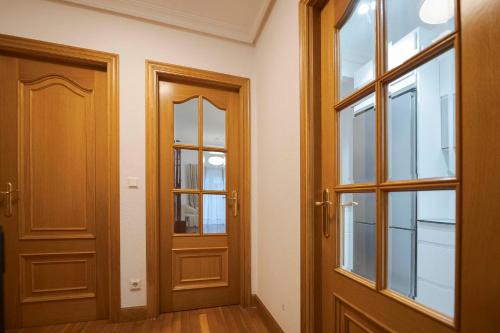 Apartamento agradable con balcón frente a la playa de La Concha - Marina 1