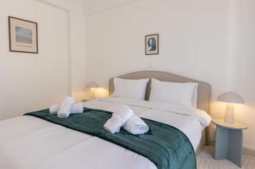 Sea View Apartment at Alimos Marina