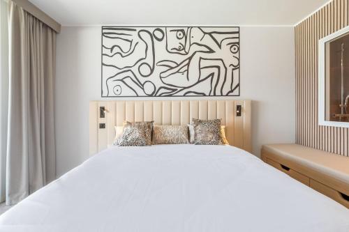 Vibes Resort Brand-new studio with rooftop pool Naturist Village