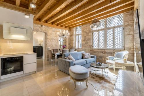 Luxury Gothic Residence Trogir Old Town