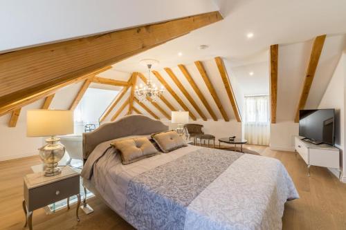 Luxury Gothic Residence Trogir Old Town