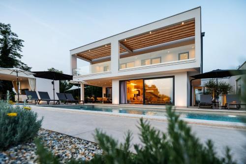 Villa Sonia near Labin - Rabac for 8 persons with 40 m2 heated pool, wellness & kids playground