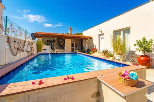 Villa Lara