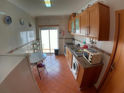 Algarve, T2 apartment w/balcony, Armação de Pera