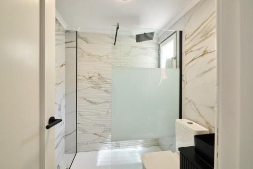 081 Design Style- Alicante Holiday