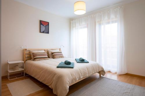 Luxury Condo - Pool close to the Islands & Sea
