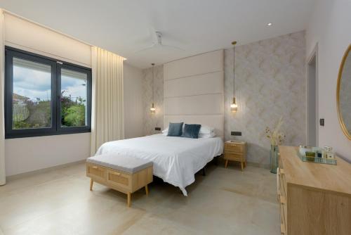 El Rancho Villa with pool near Puerto Banus