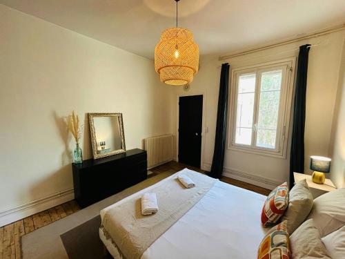 12 Ruinart · Le Prestigieux Ruinart Centre-Ville