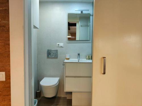Best location in El Born modern super comfy