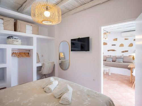 NS - Stylish Apartment Heart of Naoussa