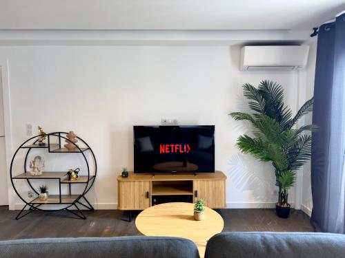 Les Oliviers SCLS - Wifi, Climatisation, Parking
