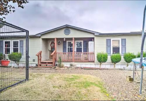 Private Pet Friendly Home Near Exotic Deer Farm Close to Pigeon Forge, Gatlinburg TN photo 15