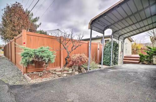 Private Pet Friendly Home Near Exotic Deer Farm Close to Pigeon Forge, Gatlinburg TN photo 17