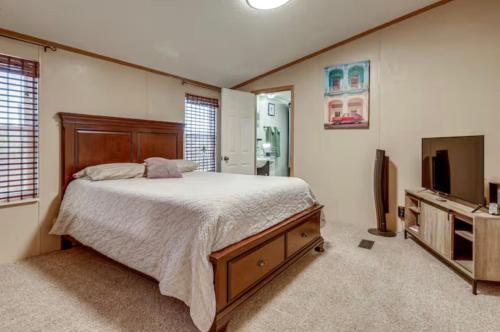 Private Pet Friendly Home Near Exotic Deer Farm Close to Pigeon Forge, Gatlinburg TN photo 8