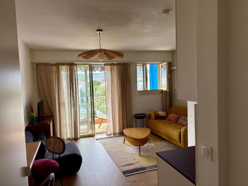 Studio moderne, proche plage, climatisation photo 14