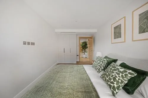Hive Kensington photo 127