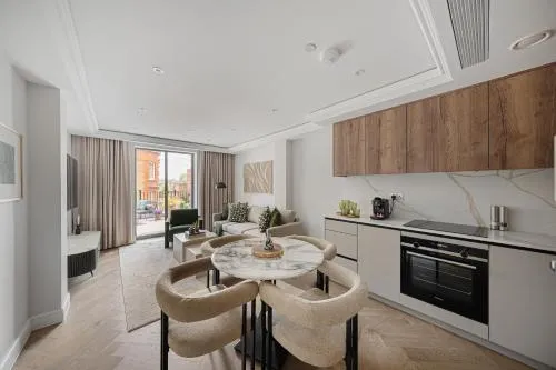 Hive Kensington photo 125