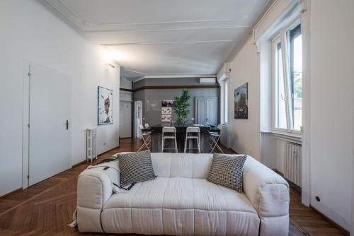 tHE Designer's Eye - Monforte San Babila