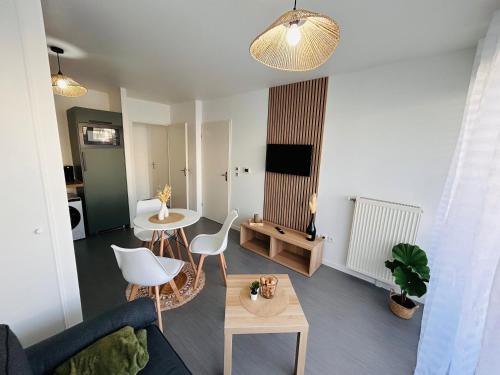 La Suite Bezannes Parking Balcon