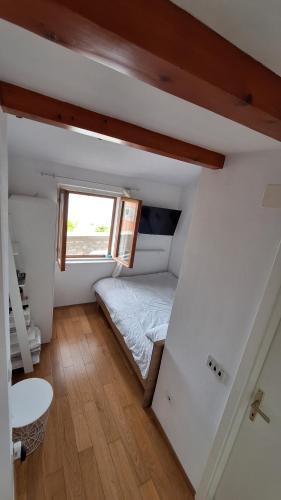 Studio Apartment Portal
