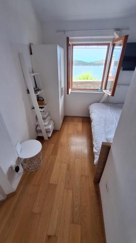 Studio Apartment Portal