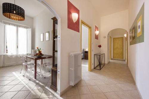 B&B Apartment Redi Near Tram Center Airport No Ztl