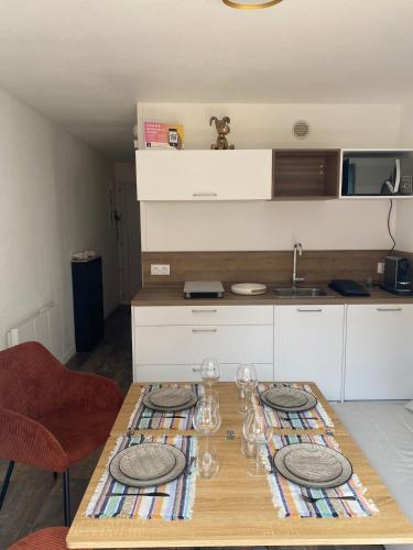 Logement cosy à 200m du front de mer avec balcon