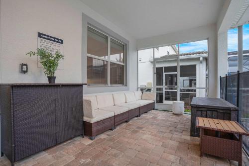 ChampionsGate Escape with Game Room and Pool photo 36