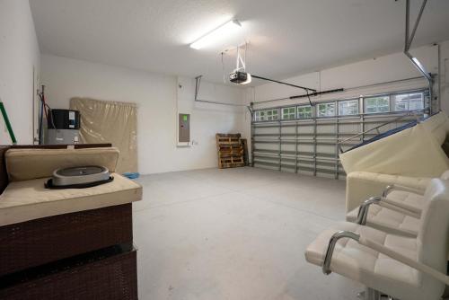 ChampionsGate Escape with Game Room and Pool photo 71