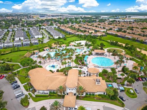 ChampionsGate Escape with Game Room and Pool photo 89