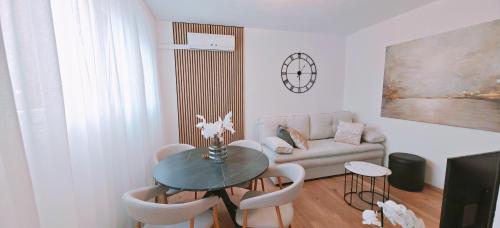 Foto Happy Dreams Apartment near the beach and old town 1