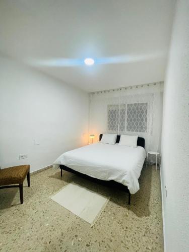 Alicante Family Home Stay PARKING