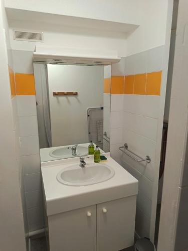 Studio with terrace and private parking space