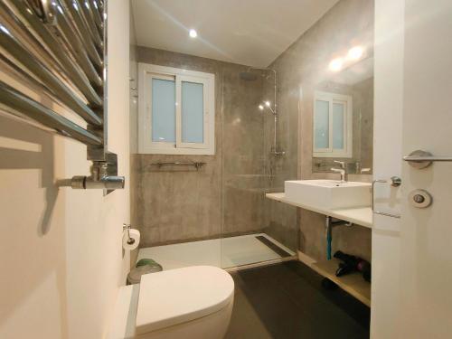 FS2 - Spacious 2 bedroom. Sarrià - Hospital Clinic