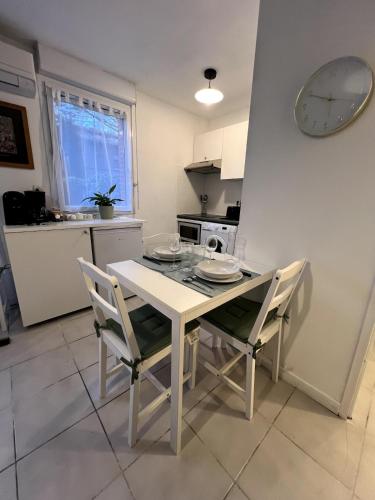 Studio avec Jardin Privé, Piscine, Tennis, Climatisation, calme