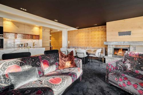 Luxurious Apartment with Ski-In and Out Access in Centre photo 2