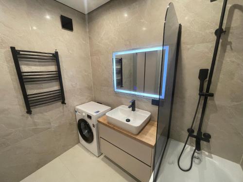 Bilik mandi di Evicons Residence