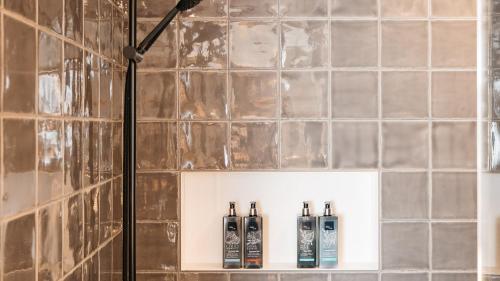 Et badeværelse på Ruby Emma Hotel Amsterdam by IHG