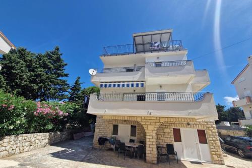 Apartments by the sea Novalja, Pag - 13033