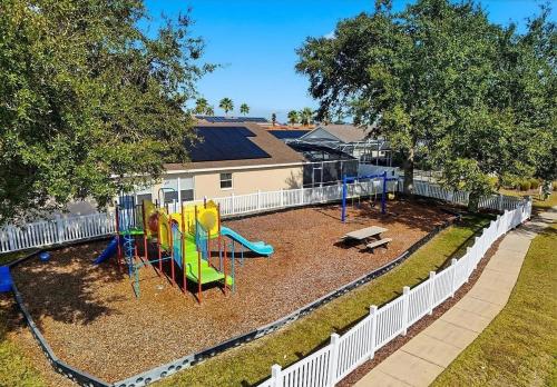 4BR King Beds 12 Guest Disney Game Rm Heated Pool photo 39
