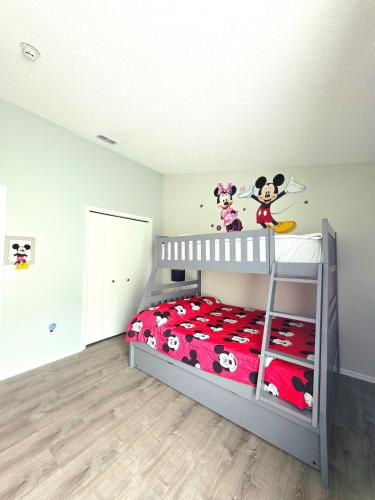 4BR King Beds 12 Guest Disney Game Rm Heated Pool photo 13