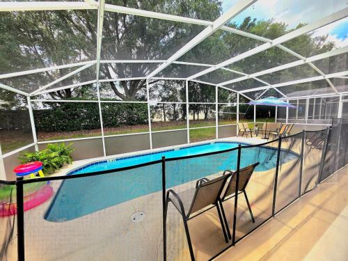 4BR King Beds 12 Guest Disney Game Rm Heated Pool photo 25