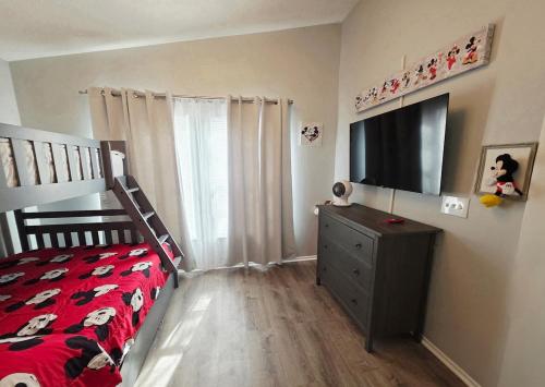 4BR King Beds 12 Guest Disney Game Rm Heated Pool photo 12