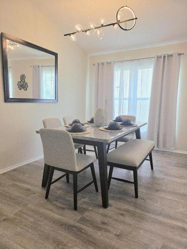 4BR King Beds 12 Guest Disney Game Rm Heated Pool photo 21