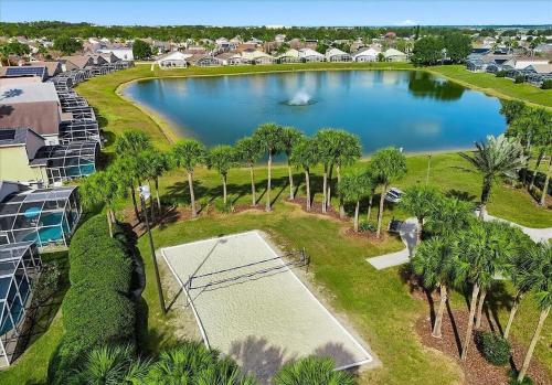 4BR King Beds 12 Guest Disney Game Rm Heated Pool photo 38