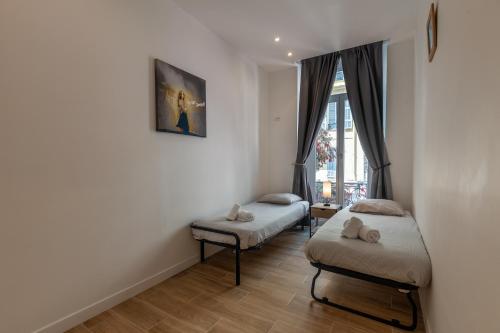 "Le Zen" by EnjoyNice, central spacious apartment with Airco, beach at 10 min
