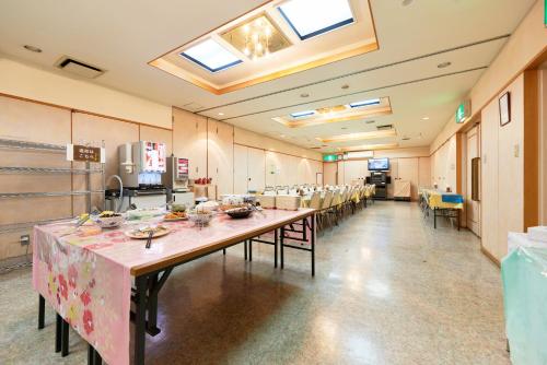 Reštaurácia alebo iné gastronomické zariadenie v ubytovaní Select inn Iwaki Ekimae