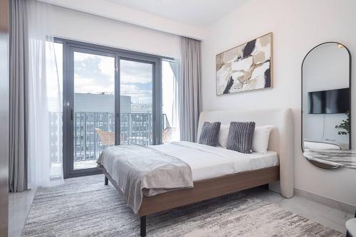 Oasis Serenity Studio in Studio City
